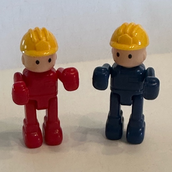 2 VTG Little People Construction Workers Hard Hat Action Figures Moving Joints - Picture 1 of 4